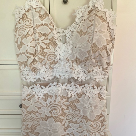 Windsor Graduation Dress - Picture 3 of 3